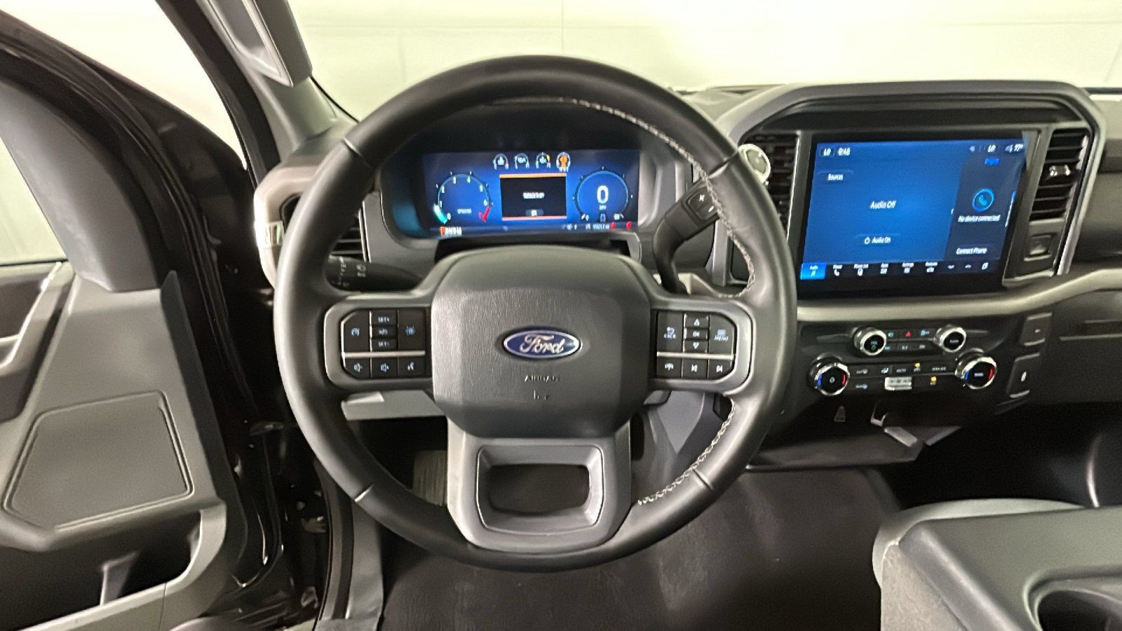 Used 2025 Ford F150 XLT w/ Equipment Group 301A Standard AWD/4WD image 17