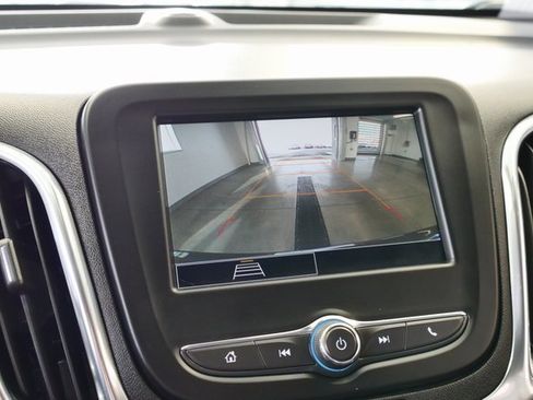 Used 2023 Chevrolet Equinox LT image 20