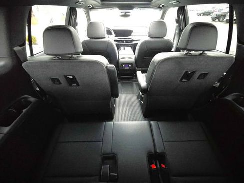 New 2026 Buick Enclave Avenir w/ Super Cruise Package image 18