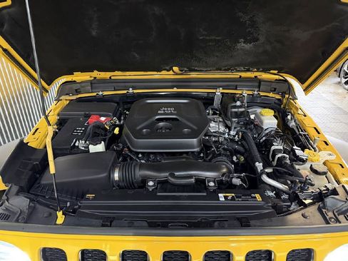 Used 2021 Jeep Wrangler Unlimited Sport AWD/4WD image 29
