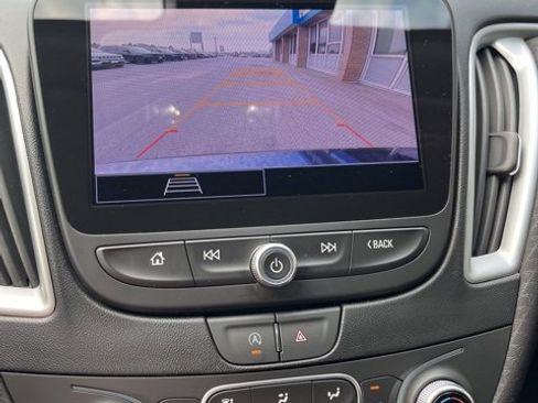 Used 2023 Chevrolet Malibu LT image 13