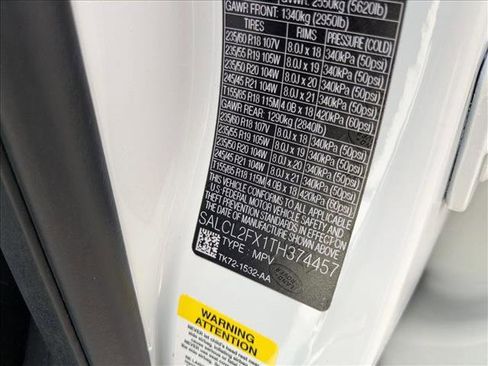 New 2026 Land Rover Discovery Sport Landmark image 19