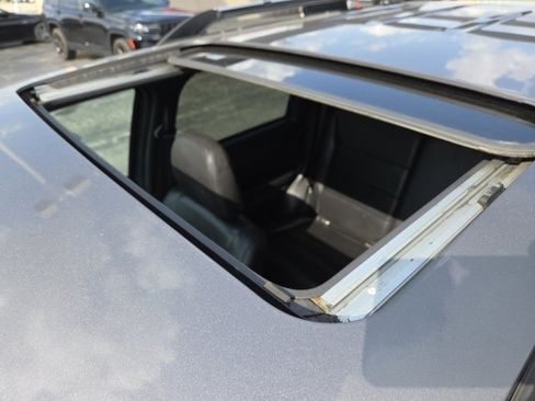 Used 2011 Ford Escape Limited w/ 302A Rapid Spec Order Code AWD/4WD image 3