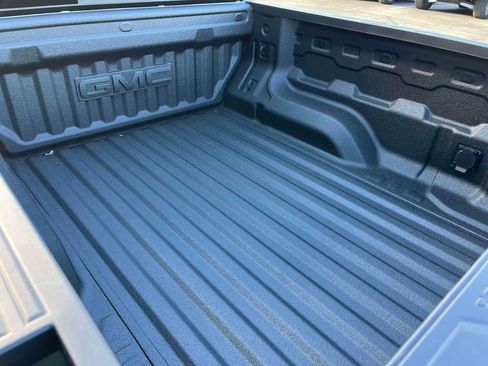 New 2026 GMC Canyon Elevation w/ Convenience Package image 11