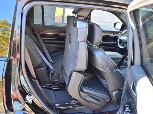 Used 2023 Jeep Grand Cherokee L Overland image 40