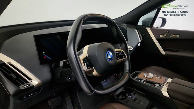 Used 2024 BMW iX xDrive50 w/ Premium Package AWD/4WD image 46
