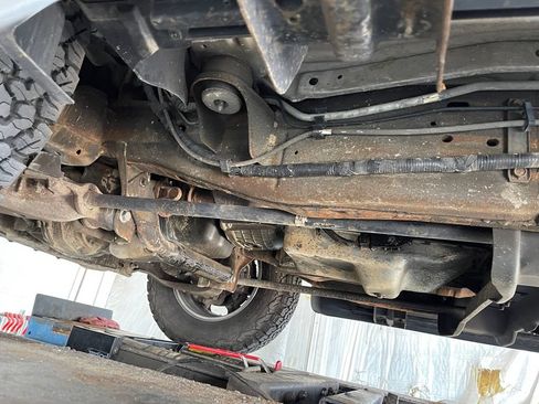 Used 2001 Lincoln Navigator 4WD image 23