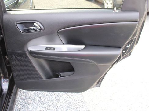 Used 2012 Dodge Journey SXT w/ Popular Equipment Group FWD image 22