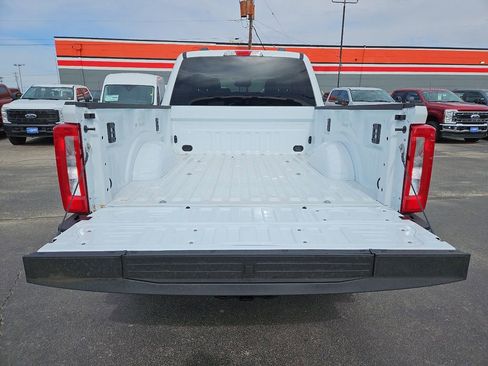 New 2026 Ford F250 XLT w/ FX4 Off-Road Package AWD/4WD image 18