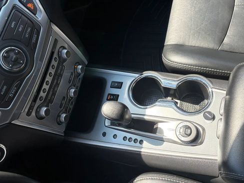 Used 2017 Nissan Pathfinder SL w/ Trailer Tow Package image 21