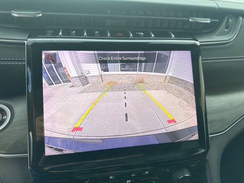 Used 2023 Jeep Grand Cherokee L Overland w/ Luxury Tech Group IV image 30