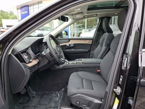 Certified 2026 Volvo XC90 B6 Plus AWD/4WD image 13