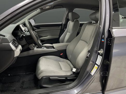 Used 2019 Honda Accord LX image 4