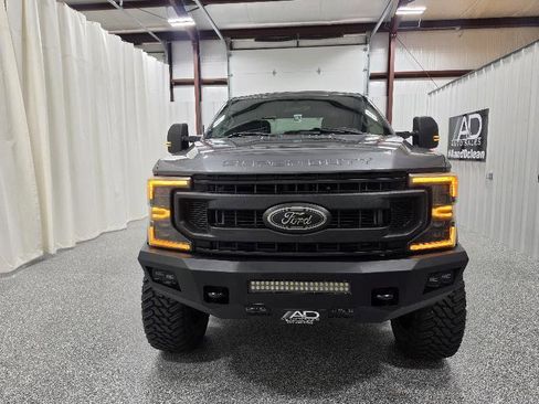 Used 2021 Ford F250 XL w/ Power Equipment Group AWD/4WD image 3