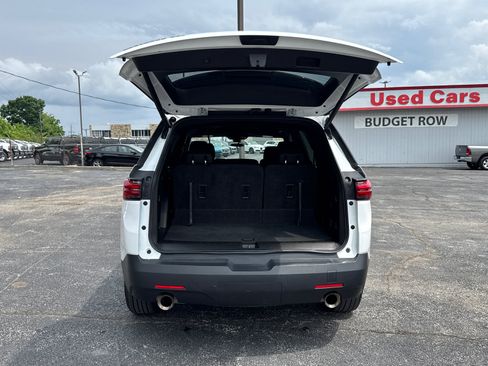 Used 2023 Chevrolet Traverse LT image 19