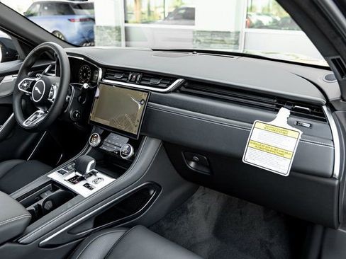 New 2026 Jaguar F-PACE R-Dynamic S image 29