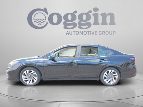 Used 2024 Subaru Legacy Limited AWD/4WD image 2