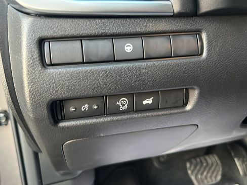 New 2026 Nissan Rogue SV image 26