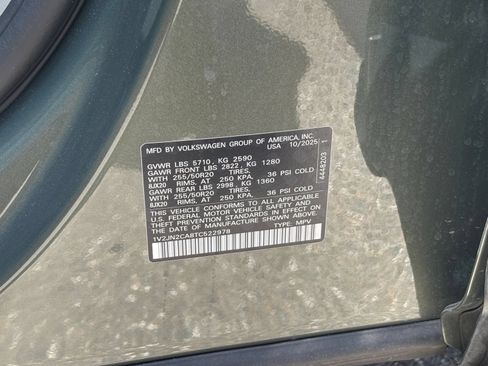 Used 2026 Volkswagen Atlas SE FWD image 32