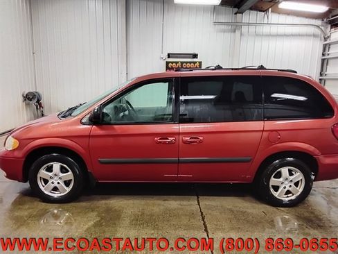 Used 2005 Dodge Caravan SXT FWD image 5