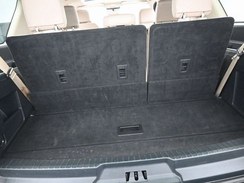 Used 2023 Ford Expedition Limited image 36