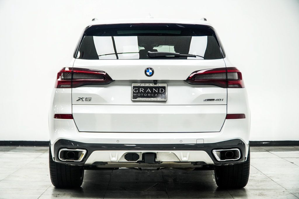 Used 2023 BMW X5 sDrive40i w/ M Sport Package RWD image 12
