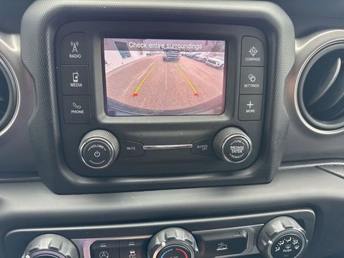 Used 2021 Jeep Wrangler Unlimited Sport AWD/4WD image 21