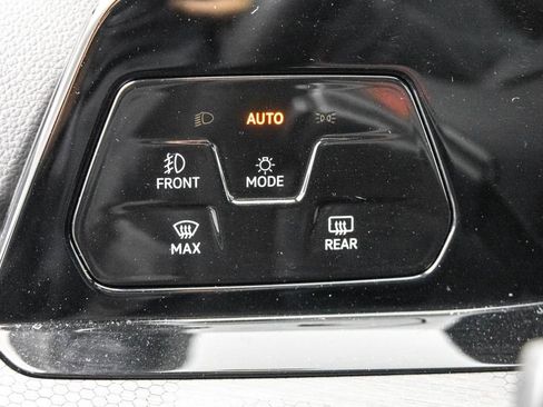 Certified 2023 Volkswagen GTI 40th Anniversary Edition image 15