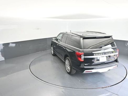 Certified 2023 Ford Expedition Platinum AWD/4WD image 27