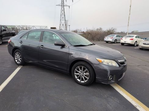 Used 2010 Toyota Camry Hybrid image 8