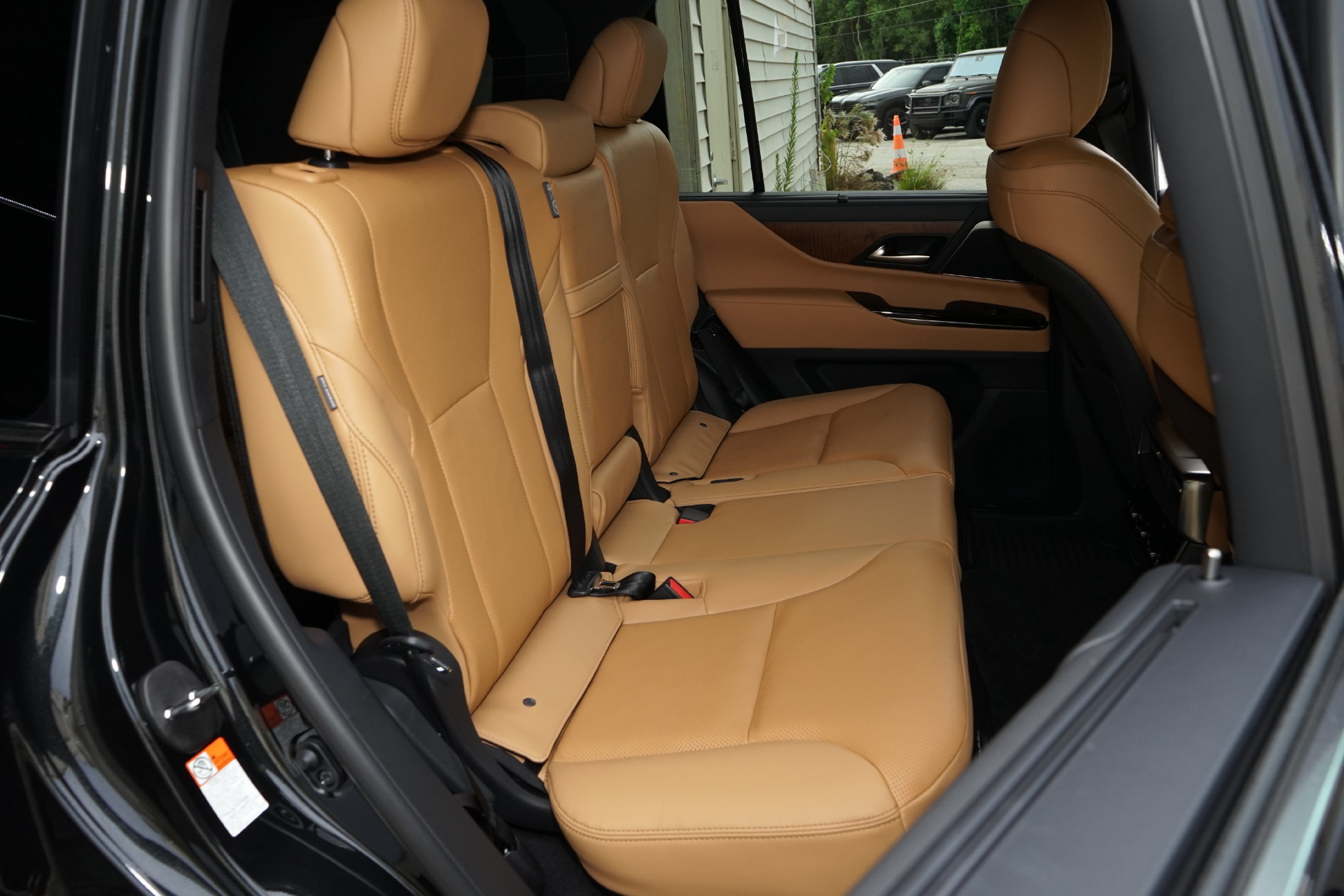 Used 2026 Lexus LX 700h Luxury AWD/4WD image 15