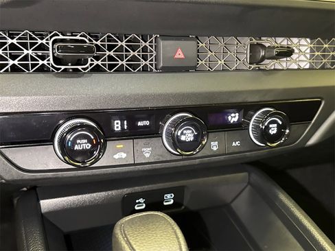 Certified 2025 Honda Accord LX image 23