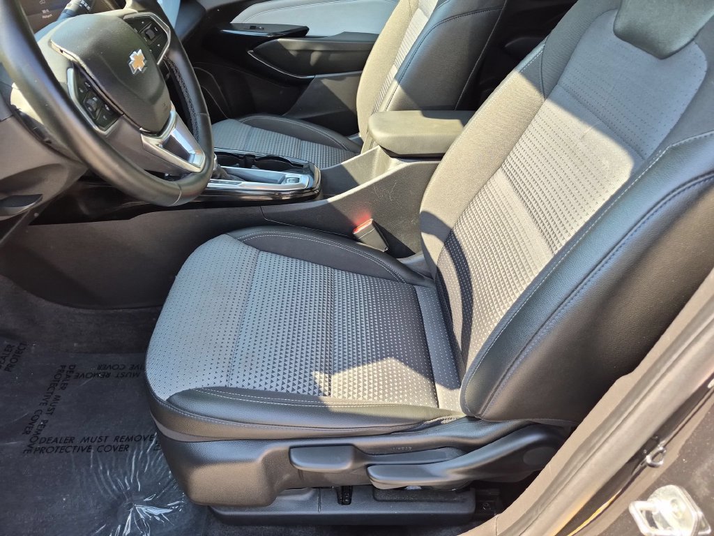 Used 2025 Chevrolet Trax LT w/ LT Convenience Package FWD image 20