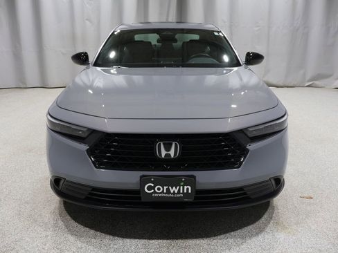 Used 2025 Honda Accord Sport image 7