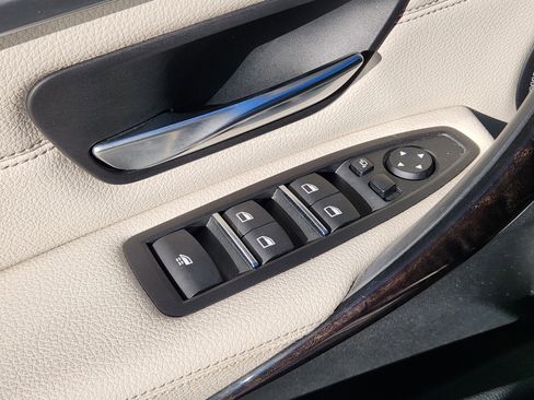 Used 2020 BMW 430i Convertible w/ M Sport Package image 36