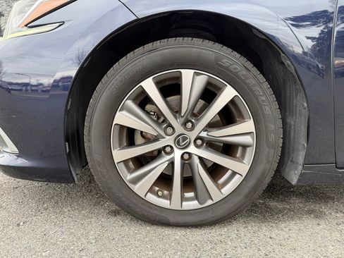 Used 2019 Lexus ES 350 Luxury image 16