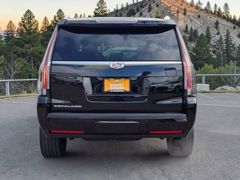 Used 2019 Cadillac Escalade Premium Luxury image 5