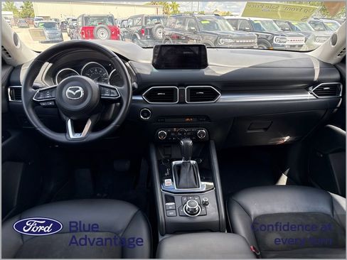 Used 2017 MAZDA CX-5 Touring w/ Preferred Equipment Package FWD image 4