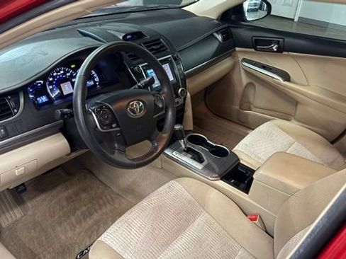 Used 2013 Toyota Camry XLE FWD image 15