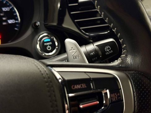 Used 2019 Mitsubishi Outlander SEL AWD/4WD image 23