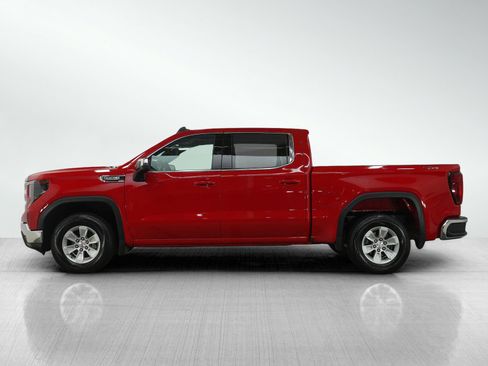 Used 2024 GMC Sierra 1500 SLE image 2