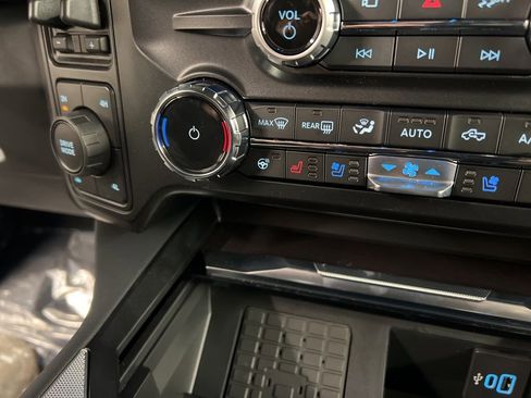 New 2026 Ford F250 Platinum AWD/4WD image 14
