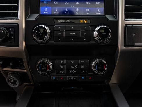 Used 2021 Ford F250 Platinum w/ FX4 Off-Road Package image 23