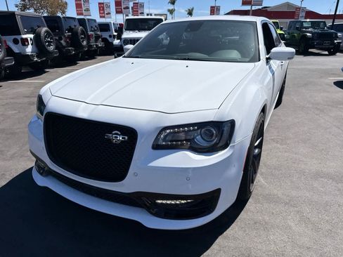 Used 2023 Chrysler 300 C RWD image 2