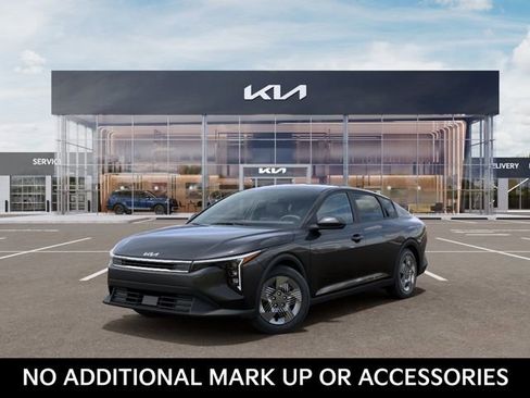New 2026 Kia K4 FWD image 1