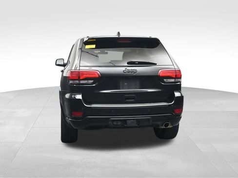 Used 2021 Jeep Grand Cherokee Laredo X RWD image 4