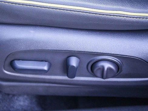 Used 2025 Chevrolet TrailBlazer ACTIV w/ Driver Confidence Package image 21