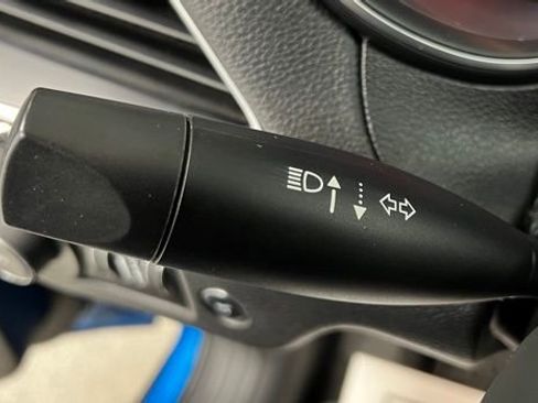 Used 2020 Jeep Cherokee Trailhawk w/ Technology Group image 31