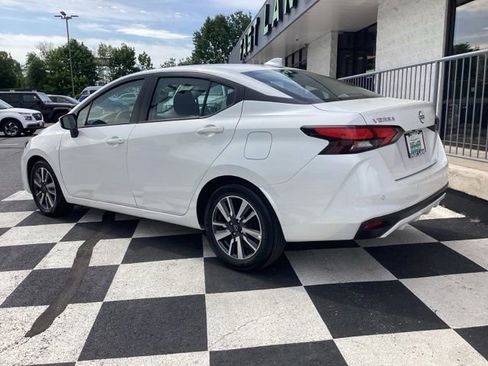 Used 2025 Nissan Versa SV FWD image 8