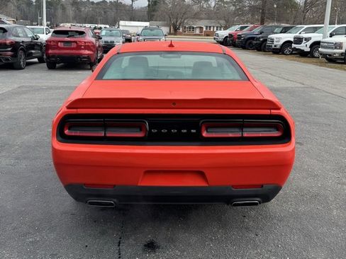 Used 2018 Dodge Challenger SXT Plus image 6